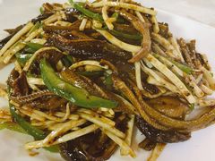 茭白炒鳝丝-丁老爷子苏香圆