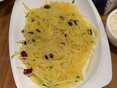 -严记小天府酸菜鱼(西四路店)