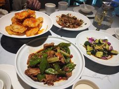 -关东小磨东北菜(漕河泾印象城店)