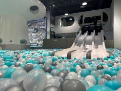 -MINI MARS KIDS CLUB亲子家庭中心(长宁天山店)
