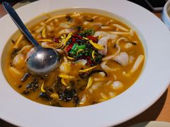 金汤酸菜鱼-吕氏疙瘩汤·新派鲁菜(欢乐汇店)