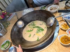 -陈大锅·岳阳鱼馆·地道岳阳菜(美食街店)