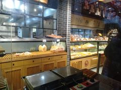 面包甜点陈列柜-读酥世家(宛平南路店)