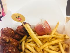 -LINE FRIENDS Garosu-gil Flagship Store