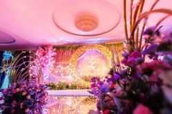 -汕尾陆丰婚庆婚礼司仪主持洪立策划公司(东海店)