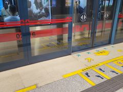 -体育场(地铁站)