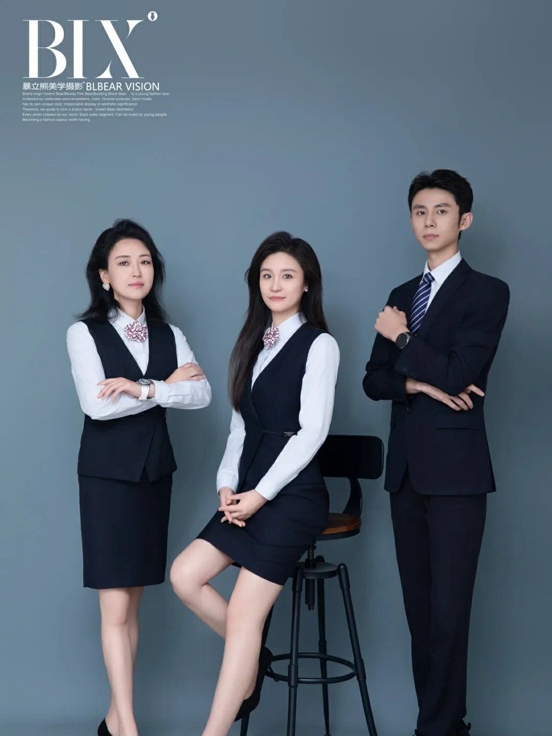 n在视觉至上的时代
一张精心策划的团体形象照
能够瞬间提升