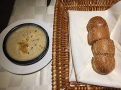 餐前面包佐酱-西堤厚牛排(王府井店)