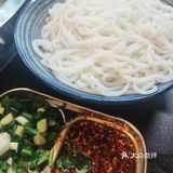 香照园金三罐老抎酸菜牛肉火锅