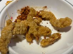 -茅草房·河畔园林火锅