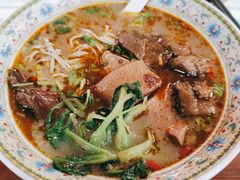 -金杨拉面王小吃面馆·牛三宝面·红烧牛肉粉