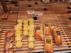 -皇冠幸福里动物奶油生日蛋糕(龙阳村地铁站店)