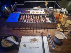 南美大虾-三个蒙古大叔羊肉串(大宁店)