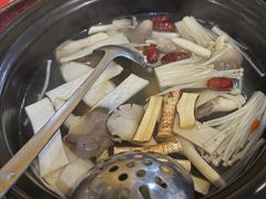 -濠轩阁特色生蚝火锅(水湾路店)
