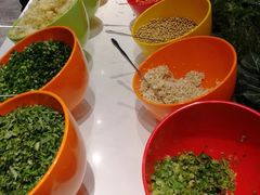 -钢管厂五区小郡肝串串香(蜀都万达店)