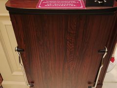 -深圳富苑皇冠假日套房酒店