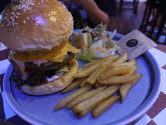 -鲨鱼美式餐厅酒吧Sharky