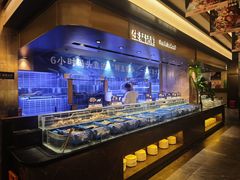 -钱小奴海鲜自助黑金店(杭州滨江龙湖店)