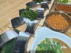 -青瓦餐厅·生鱼片·韩园烤肉(西塔店)