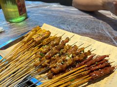 -老街烧烤大排档·地道湖北菜·龙虾馆(汉口火车站店)