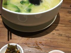 -茶花妹子云南餐厅(传媒大学店)