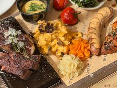 -Mark&Mars Restaurant