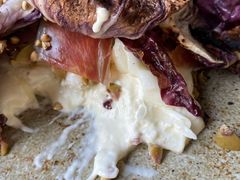 布拉塔奶酪色拉配落地球-BOR Eatery(安福路店)