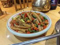 酸菜炒灰粑-苗阿哥