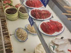 -两三事小郡肝串串香火锅(桂庙店)