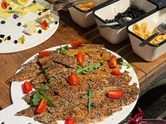 -东方明珠·空中旋转餐厅