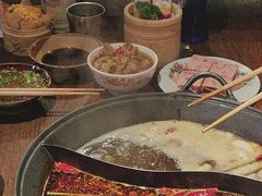 -萍姐火锅·公路夜市(武汉首店)