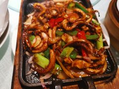 铁板豉椒鱿鱼圈-上下九广州菜馆(锦业路店)