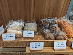 -提亚烘焙·手作面包·生日蛋糕(七星店)