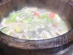 -秋语木桶鱼.酸菜鱼(开发区火车站店)