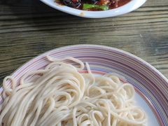 -歹歹的加个面过油肉拌面