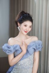 -洋洋婚纱品牌集合店