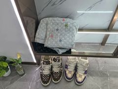 -聚云奢二手奢侈品黄金手表包包回收·中古店(上海店)