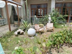 -Jo's Garden
