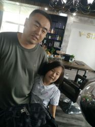 -你好时尚发型工作室