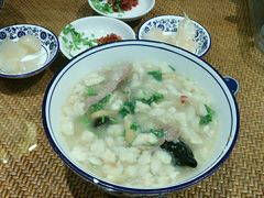 当然是泡沫-毅祥斋老孙家泡馍(北院门鼓楼店)