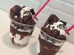 巧克力华夫脆扑扑满-DQ·蛋糕·冰淇淋(太原街万达店)