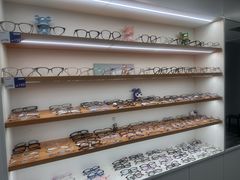 -视野联行眼镜·蔡司·依视路(省体育馆店)