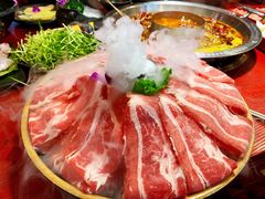 爆款相间肥牛-谭鸭血老火锅(漳州路店)