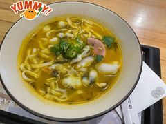 藤椒酸菜黑鱼面-陳八两面家(滨江天街店)