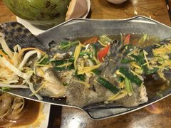 -两兄弟Song Pee Nong(2号店)