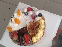 -山与蓝·轻糖鲜果蛋糕(勒泰店)