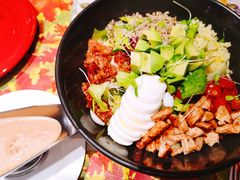 牛油果鸡肉沙拉-彼德西餐厅(凯德广场新南店)