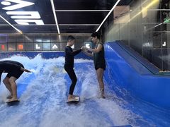 -INLANG饮浪室内冲浪(苏河湾万象天地店)