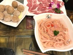 -老房老舍重庆火锅(假日城市店)