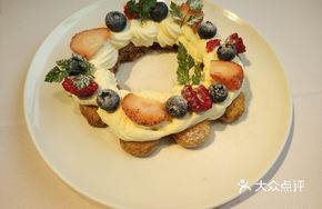 Christmas Wreath Tiramisu